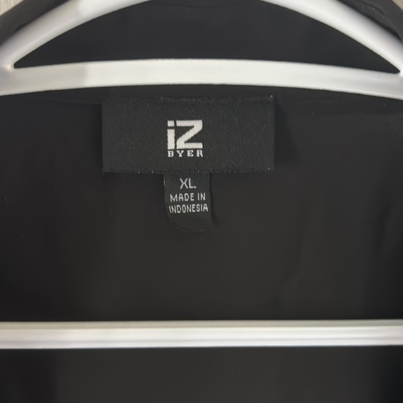 IZ BYER Black Button Up Top - Picture 3 of 8
